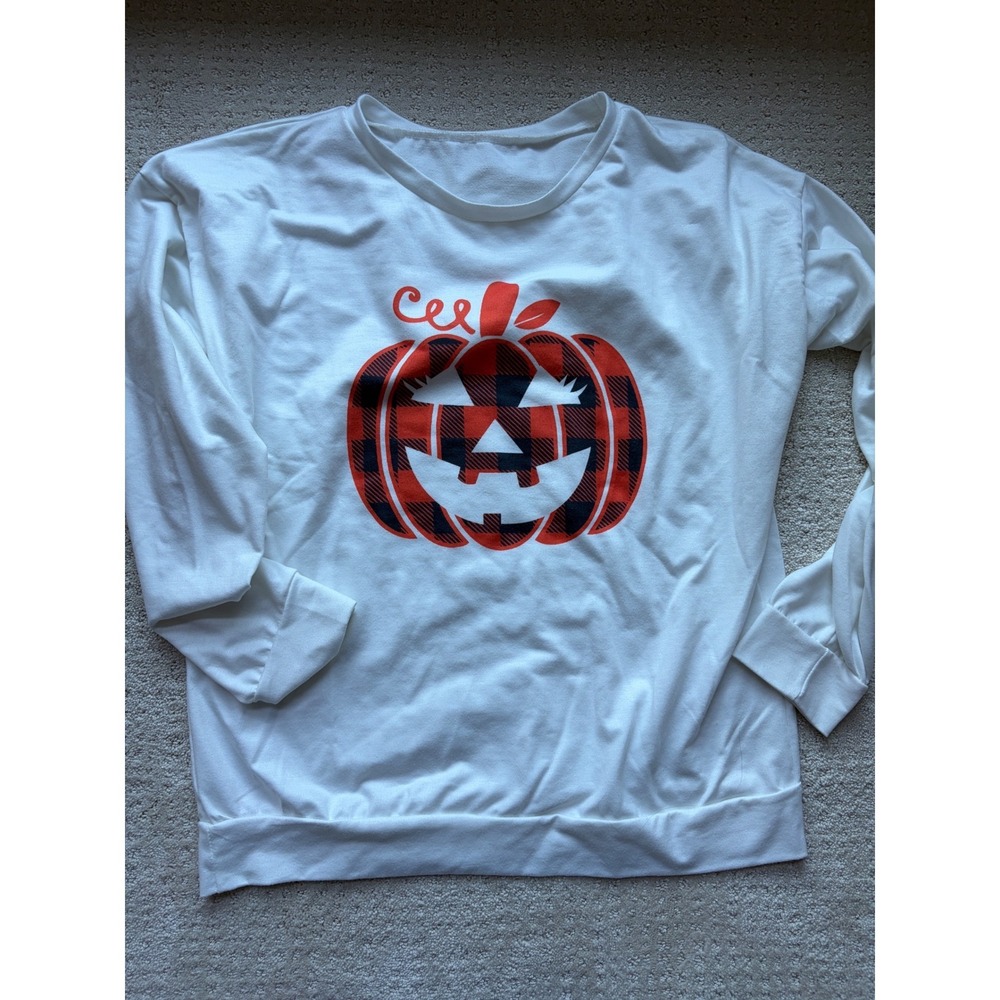Pumpkin Sweatshirt L White Buffalo Plaid Cabincore Campcore Casual Halloween